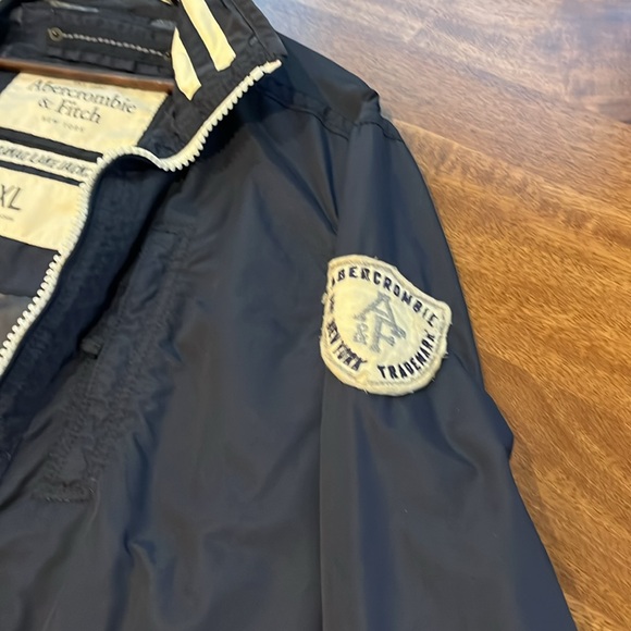 Abercrombie & Fitch Men's Navy Jacket with White Accents Saranac Lake Size XL - Picture 3 of 6